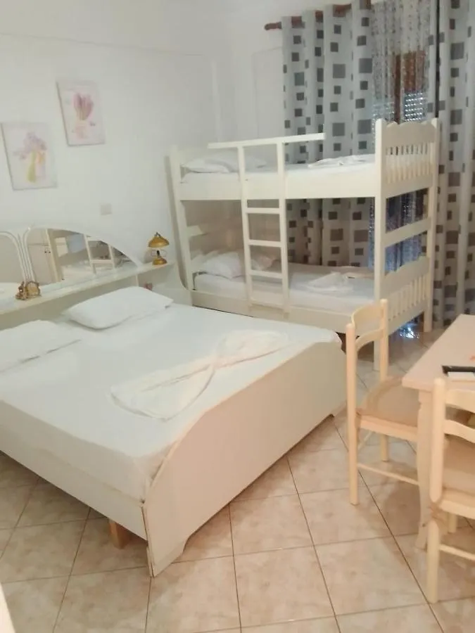 Vila Hergi Sarande Apartment